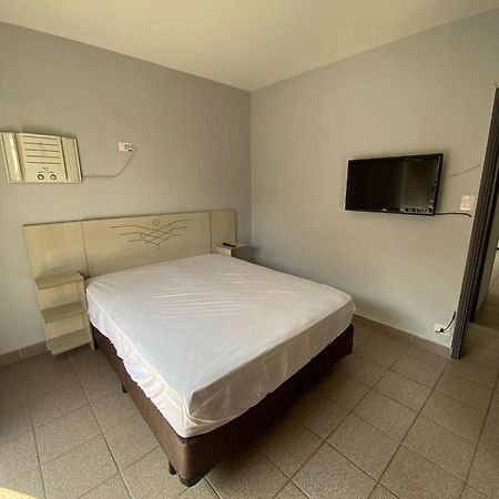 Apartamento Com Estacionamento, Wi-Fi, Ar Condicionado A 300 Metros Da Praia Da Enseada No Guaruja. Eksteriør bilde